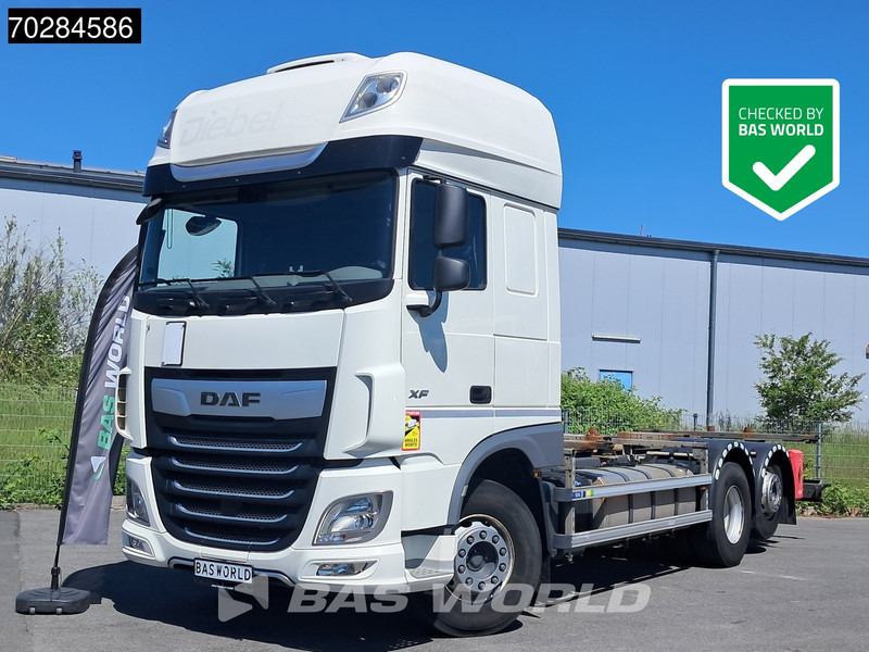 DAF XF 450 6X2 SSC Retarder 2x Tanks Liftachse Standklima LED ACC - Грузовик-контейнеровоз/ Сменный кузов: фото 1 DAF XF 450 6X2 SSC Retarder 2x Tanks Liftachse Standklima LED ACC - Грузовик-контейнеровоз/ Сменный кузов: фото 1