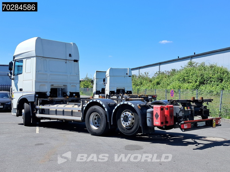 DAF XF 450 6X2 SSC Retarder 2x Tanks Liftachse Standklima LED ACC - Грузовик-контейнеровоз/ Сменный кузов: фото 2 DAF XF 450 6X2 SSC Retarder 2x Tanks Liftachse Standklima LED ACC - Грузовик-контейнеровоз/ Сменный кузов: фото 2