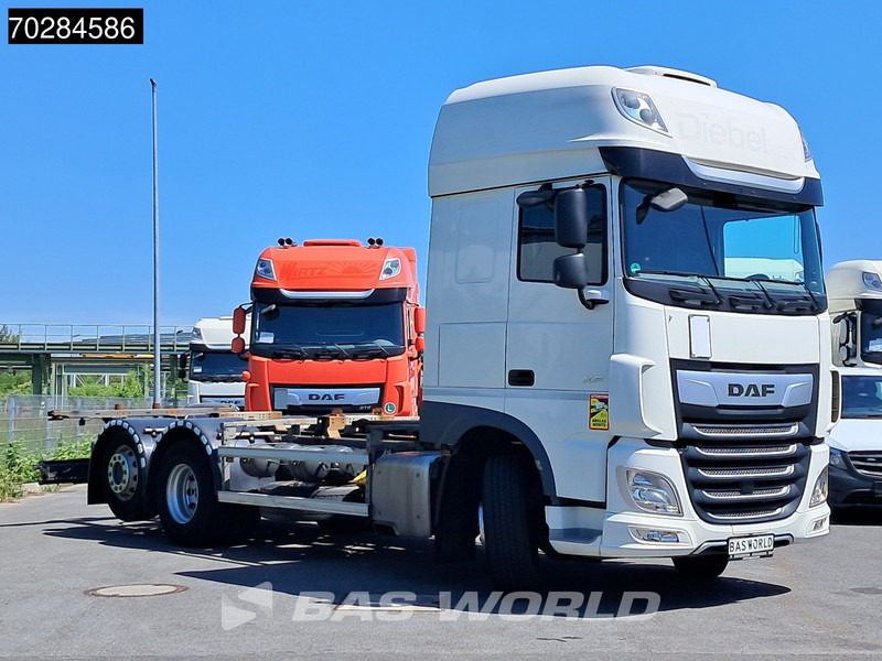 DAF XF 450 6X2 SSC Retarder 2x Tanks Liftachse Standklima LED ACC - Грузовик-контейнеровоз/ Сменный кузов: фото 3 DAF XF 450 6X2 SSC Retarder 2x Tanks Liftachse Standklima LED ACC - Грузовик-контейнеровоз/ Сменный кузов: фото 3
