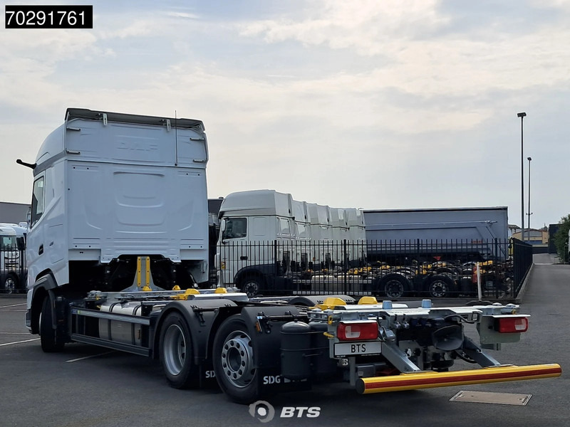 DAF XG 480 6X2 NEW!! BDF Maxi Lift+Steering Axle Automatic Euro 6 - Грузовик-контейнеровоз/ Сменный кузов: фото 2 DAF XG 480 6X2 NEW!! BDF Maxi Lift+Steering Axle Automatic Euro 6 - Грузовик-контейнеровоз/ Сменный кузов: фото 2