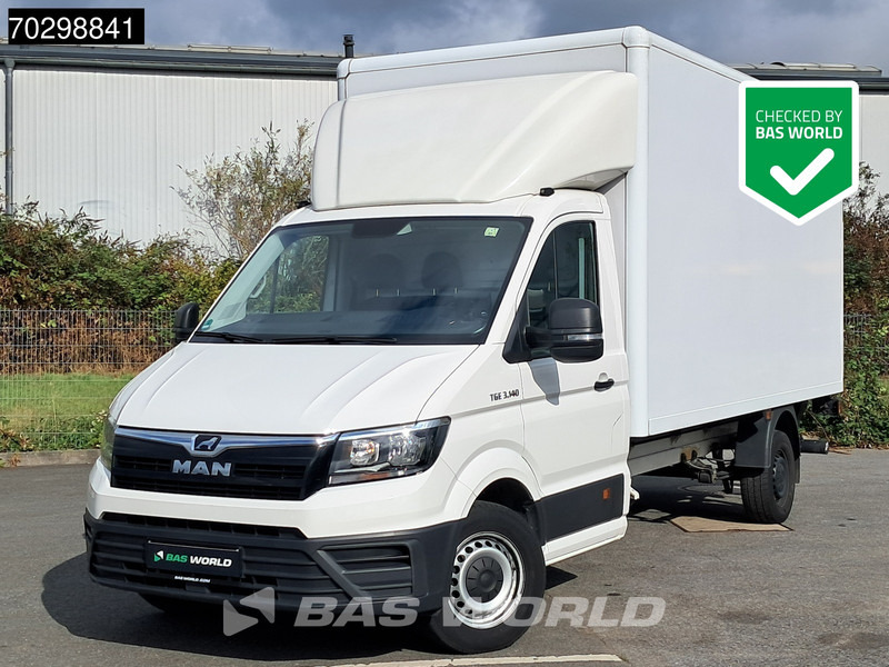 Volkswagen Crafter 140pk Ladebordwand Automatik 140PS Koffer Kamera Tempomat Klima Euro6 20m3 A/C Cruise control - Цельнометаллический фургон: фото 1 Volkswagen Crafter 140pk Ladebordwand Automatik 140PS Koffer Kamera Tempomat Klima Euro6 20m3 A/C Cruise control - Цельнометаллический фургон: фото 1