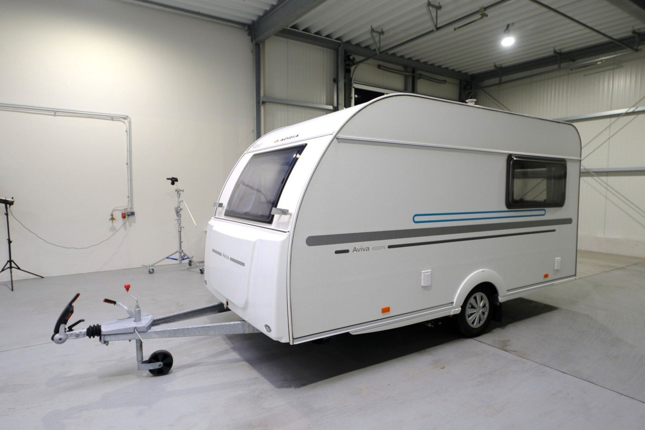 Adria Aviva 400 PS/Festbett/Seitensitzgruppe/Mover - Прицеп дача: фото 2 Adria Aviva 400 PS/Festbett/Seitensitzgruppe/Mover - Прицеп дача: фото 2