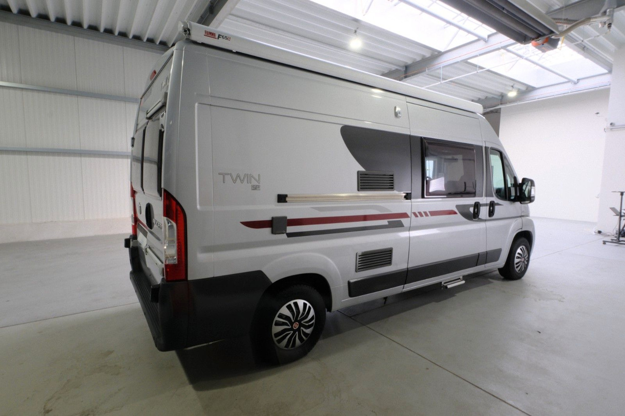 Adria Twin 600/Festbett/Klima/Solar/Markise/Finanz. - Кастенваген: фото 3 Adria Twin 600/Festbett/Klima/Solar/Markise/Finanz. - Кастенваген: фото 3
