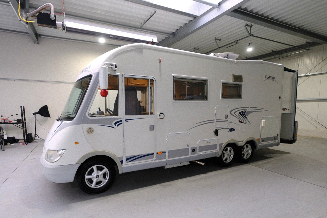 Frankia I 650 QS HolidayClass/Festbett+Hubbett/Klima/DPF - Интегрированный автодом: фото 3 Frankia I 650 QS HolidayClass/Festbett+Hubbett/Klima/DPF - Интегрированный автодом: фото 3