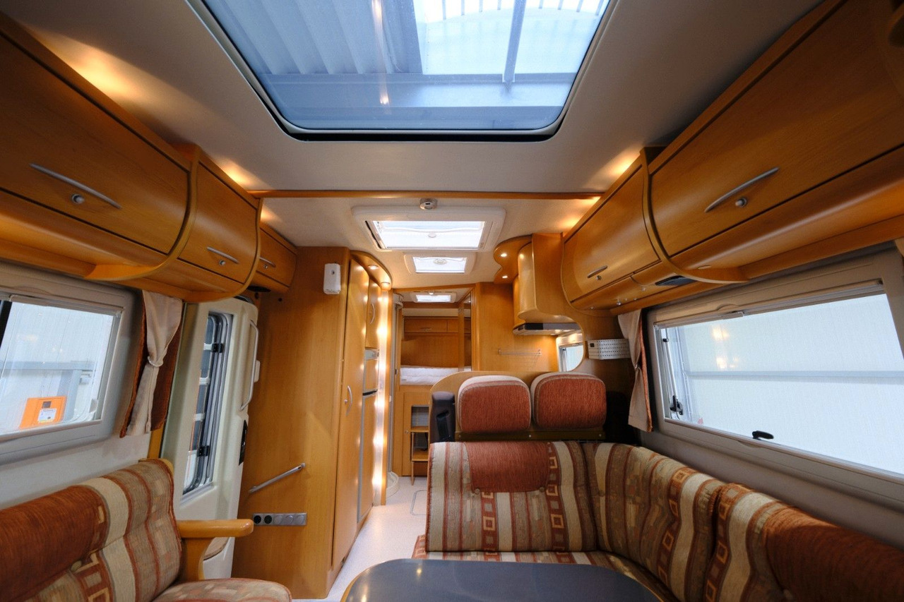 Frankia T 740 BD/Festbett/Garage/Klima/Solar/158 PS - Полуинтегрированный автодом: фото 5 Frankia T 740 BD/Festbett/Garage/Klima/Solar/158 PS - Полуинтегрированный автодом: фото 5
