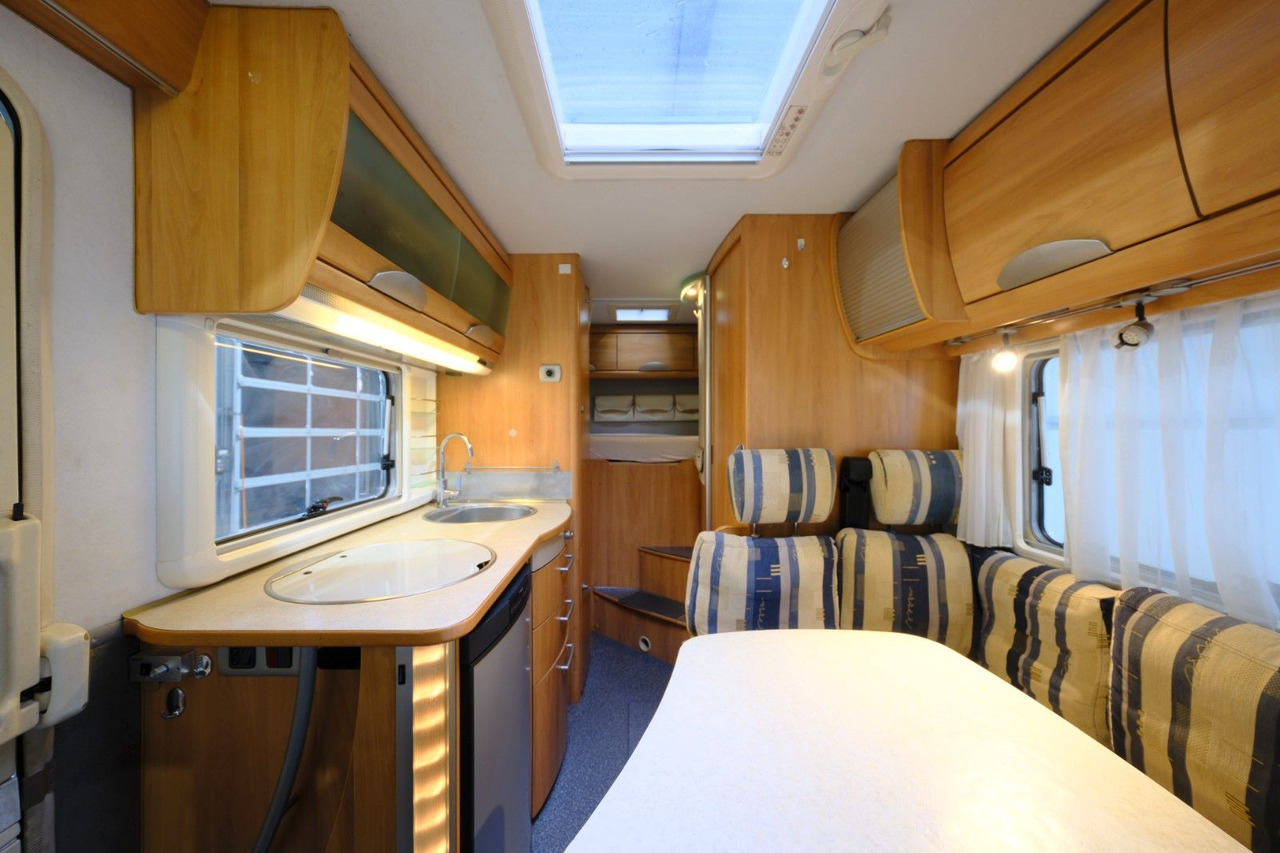 Интегрированный автодом HYMER / ERIBA / HYMERCAR B 504/Festbett+Hubbett/Klima/Solar/DPF-Grün: фото 15