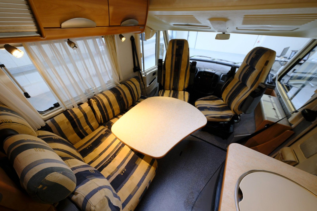 Интегрированный автодом HYMER / ERIBA / HYMERCAR B 504/Festbett+Hubbett/Klima/Solar/DPF-Grün: фото 12