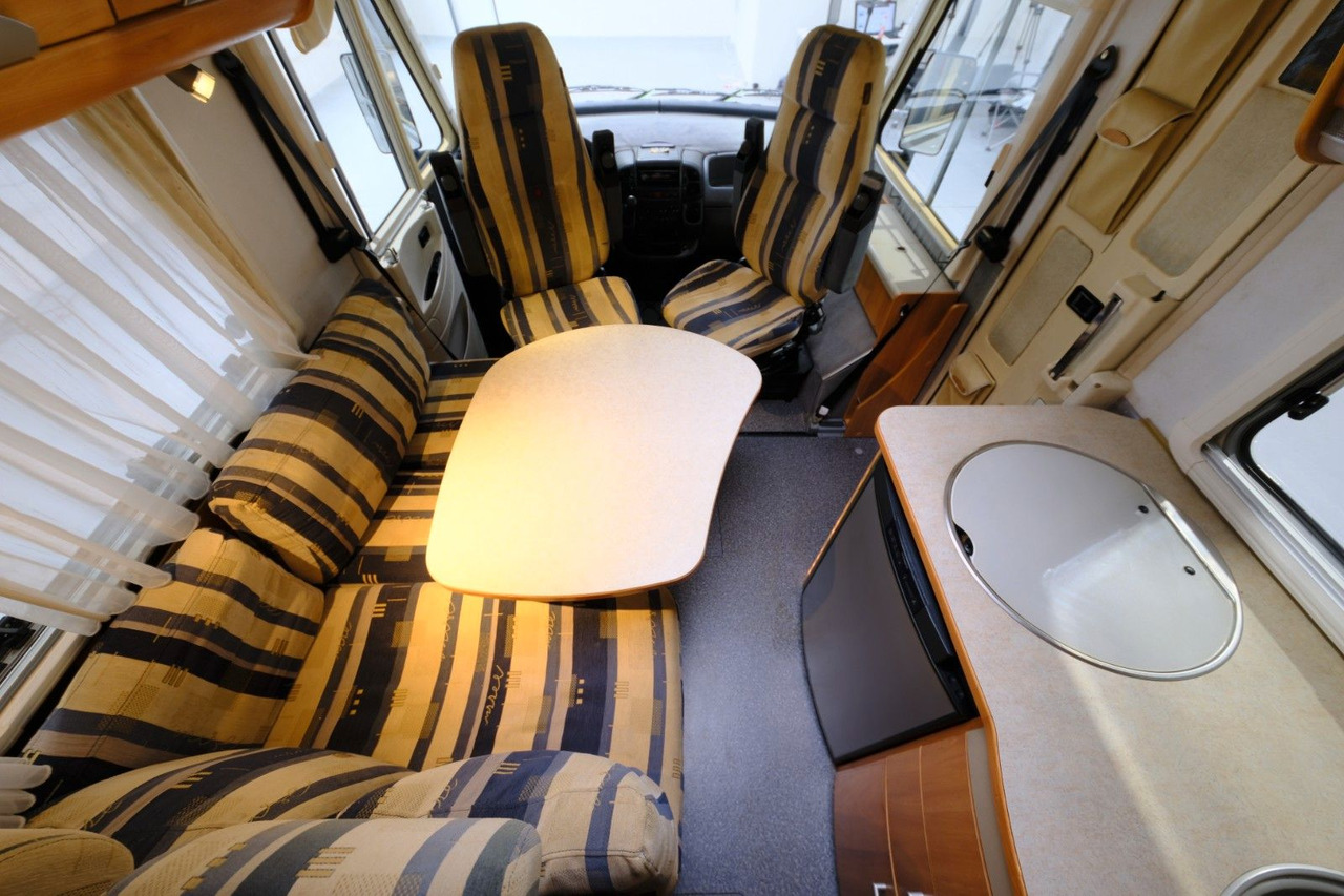 Интегрированный автодом HYMER / ERIBA / HYMERCAR B 504/Festbett+Hubbett/Klima/Solar/DPF-Grün: фото 11