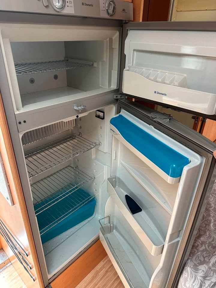 Полуинтегрированный автодом HYMER / ERIBA / HYMERCAR TRAMP T 572 CL/Festbett/Klima/Markise HYMER / ERIBA / HYMERCAR TRAMP T 572 CL/Festbett/Klima/Markise: фото 28