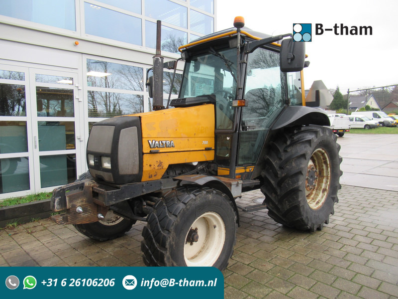 Valtra 700 4x2 VALMET - Трактор: фото 1 Valtra 700 4x2 VALMET - Трактор: фото 1