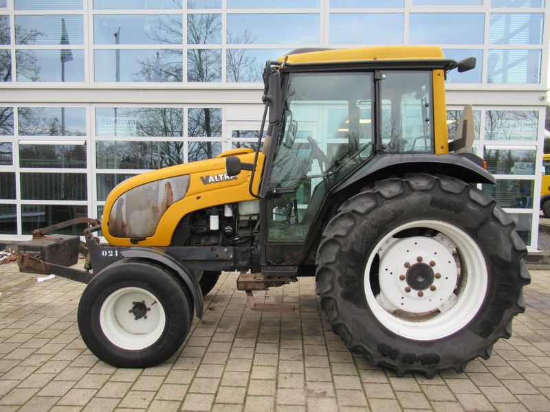 Valtra A75 4x2 + Fronthef VALMET - Трактор: фото 2 Valtra A75 4x2 + Fronthef VALMET - Трактор: фото 2