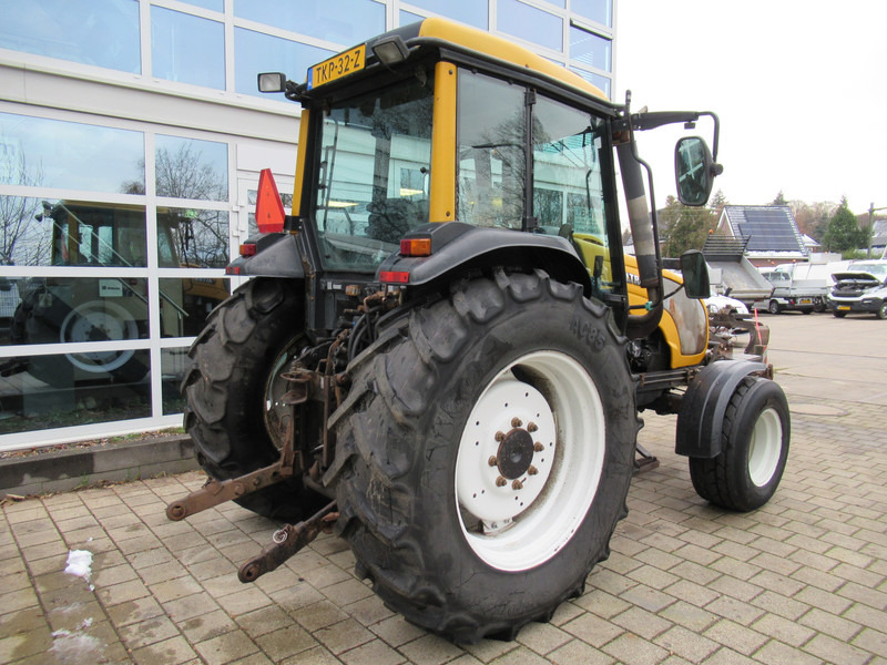 Valtra A75 4x2 + Fronthef VALMET - Трактор: фото 5 Valtra A75 4x2 + Fronthef VALMET - Трактор: фото 5