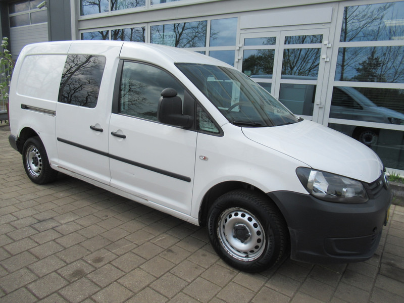 Volkswagen Caddy 1.6 TDI 75KW Maxi BMT - Легковой фургон: фото 4 Volkswagen Caddy 1.6 TDI 75KW Maxi BMT - Легковой фургон: фото 4