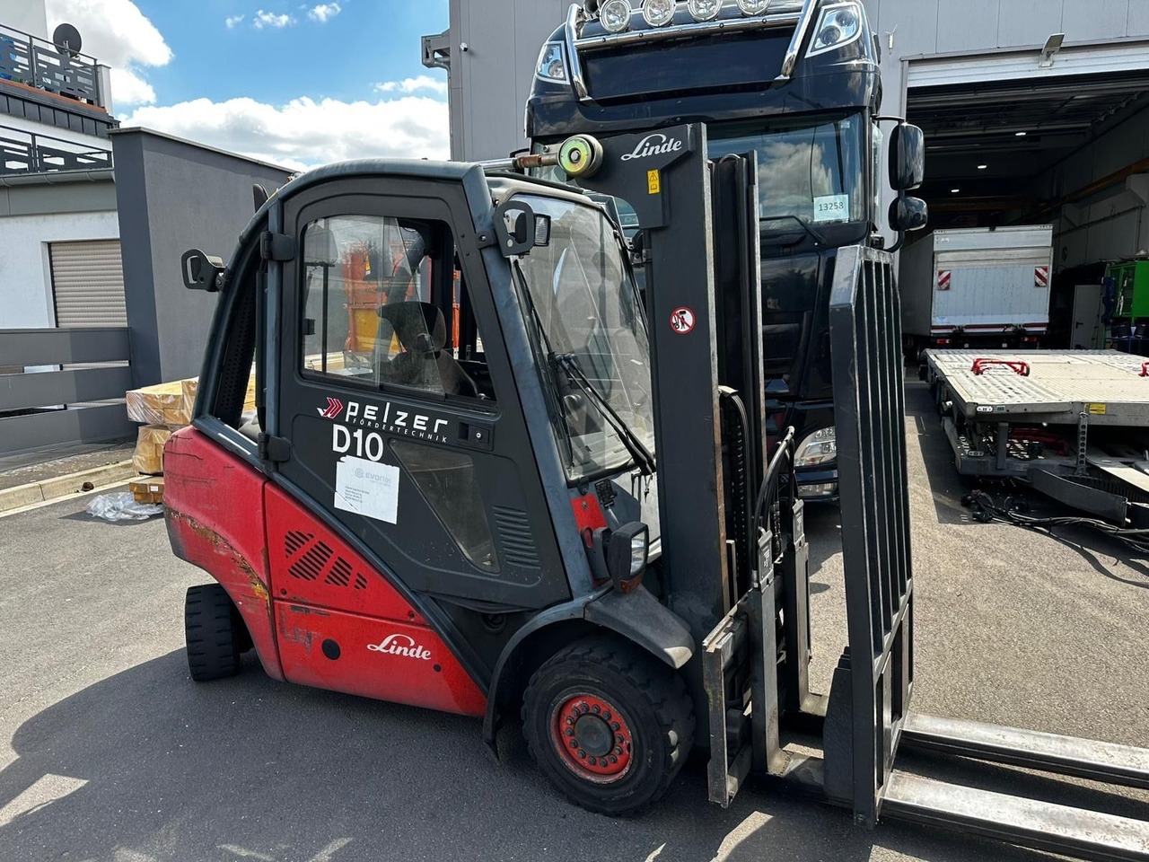 Дизельный погрузчик Linde H30d Diesel/Palettenschieber/Top: фото 1