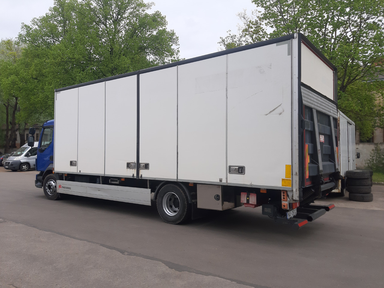 VOLVO FL - Грузовик с закрытым кузовом: фото 3 VOLVO FL - Грузовик с закрытым кузовом: фото 3