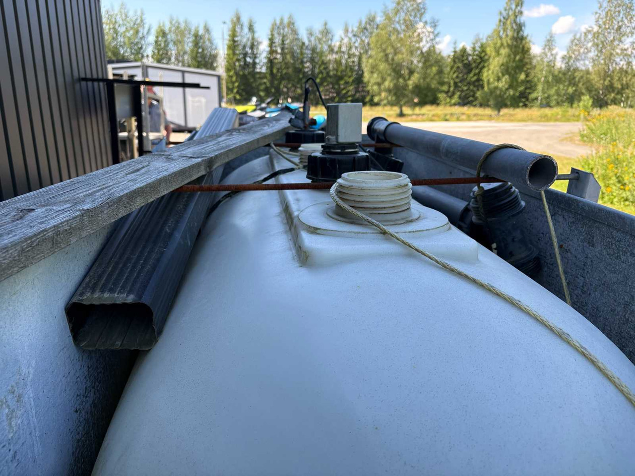 Solvent tank with safety cage - Резервуар для хранения: фото 5 Solvent tank with safety cage - Резервуар для хранения: фото 5