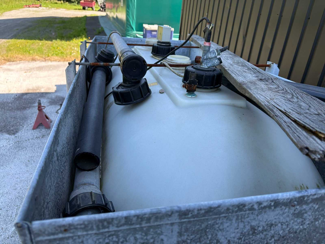 Solvent tank with safety cage - Резервуар для хранения: фото 3 Solvent tank with safety cage - Резервуар для хранения: фото 3