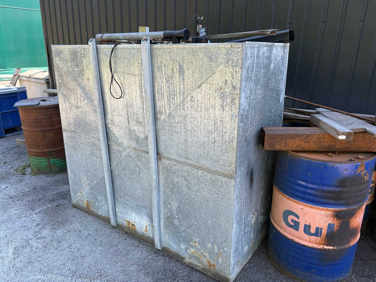 Solvent tank with safety cage - Резервуар для хранения: фото 2 Solvent tank with safety cage - Резервуар для хранения: фото 2