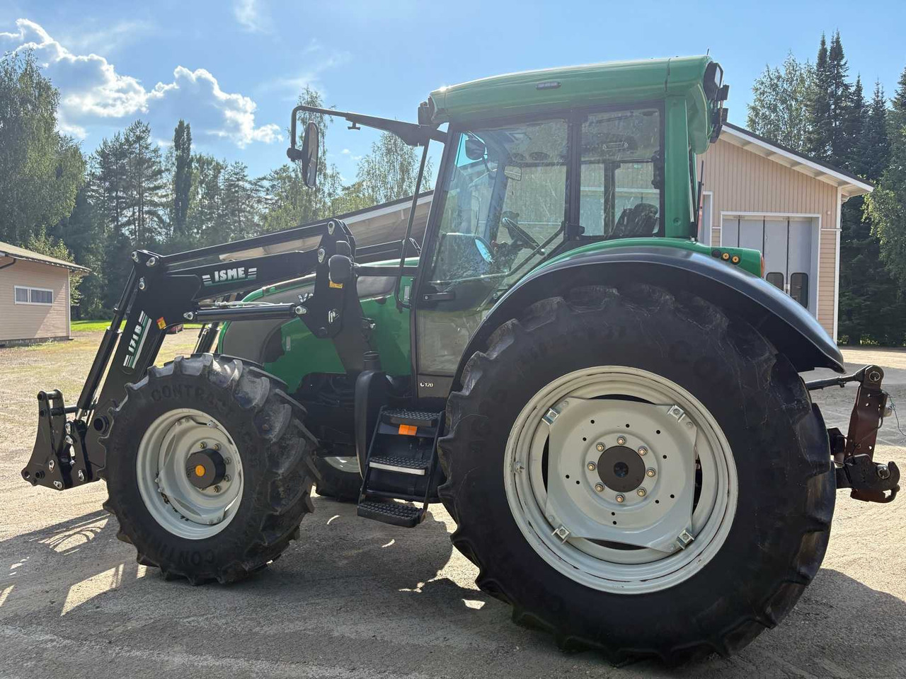 Tractor Valtra C120 4.4 - Трактор: фото 4 Tractor Valtra C120 4.4 - Трактор: фото 4