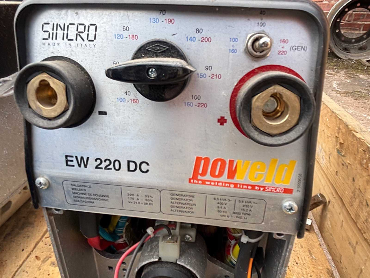 Welding generator Sincro EW 220 DC - Сварочное оборудование: фото 5 Welding generator Sincro EW 220 DC - Сварочное оборудование: фото 5