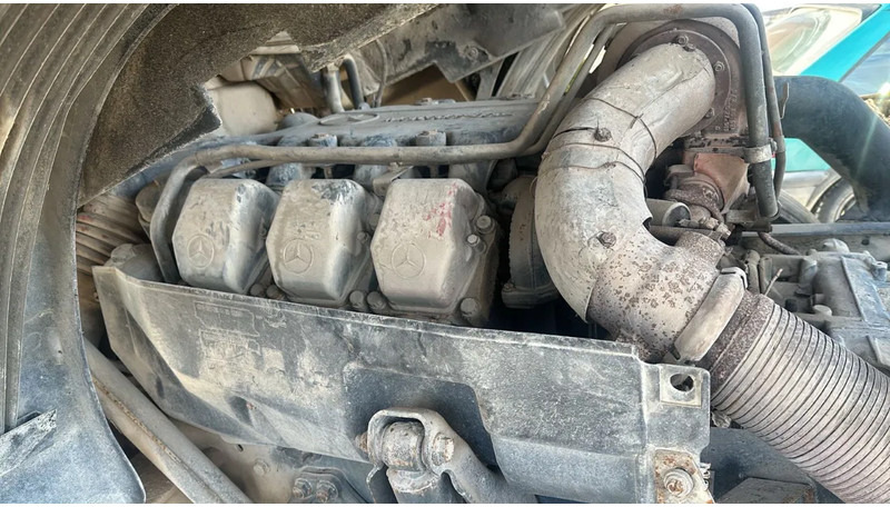 Тягач Mercedes-Benz Actros 1843: фото 11