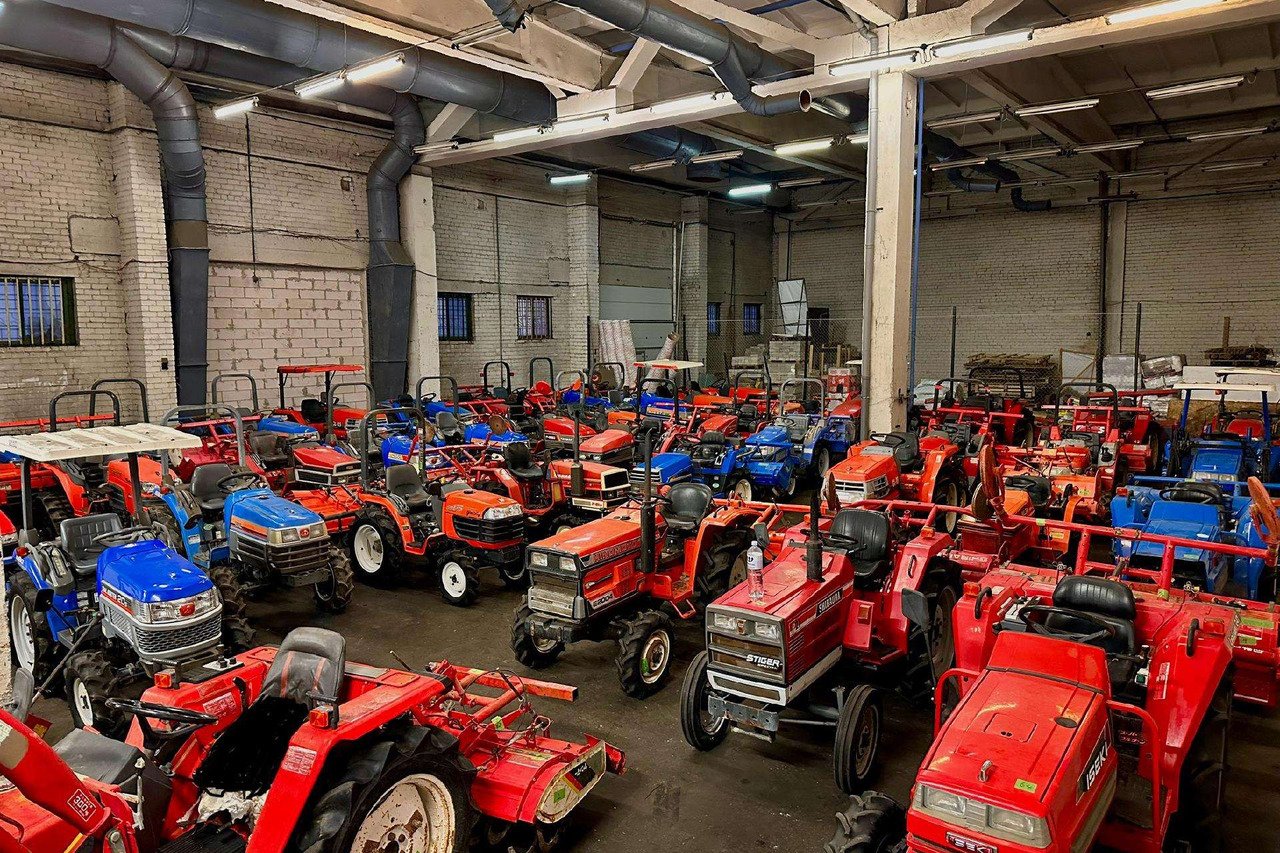 Yanmar F180 - Трактор: фото 4 Yanmar F180 - Трактор: фото 4