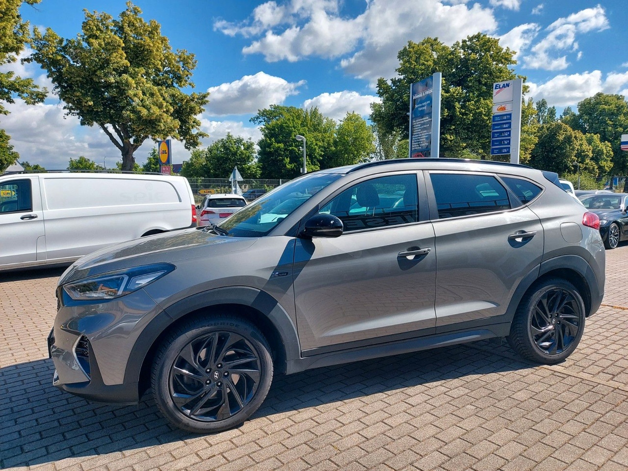 Hyundai Tucson N Line 2WD Automatik Alcantara DAB Navi - Внедорожник: фото 1 Hyundai Tucson N Line 2WD Automatik Alcantara DAB Navi - Внедорожник: фото 1