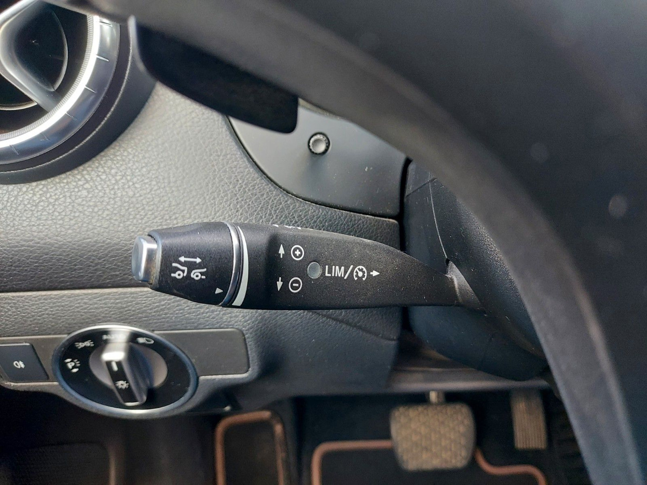 Mercedes-Benz CLA 220 CLA -Klasse Shooting Brake AMG ACC - Легковой автомобиль: фото 4 Mercedes-Benz CLA 220 CLA -Klasse Shooting Brake AMG ACC - Легковой автомобиль: фото 4