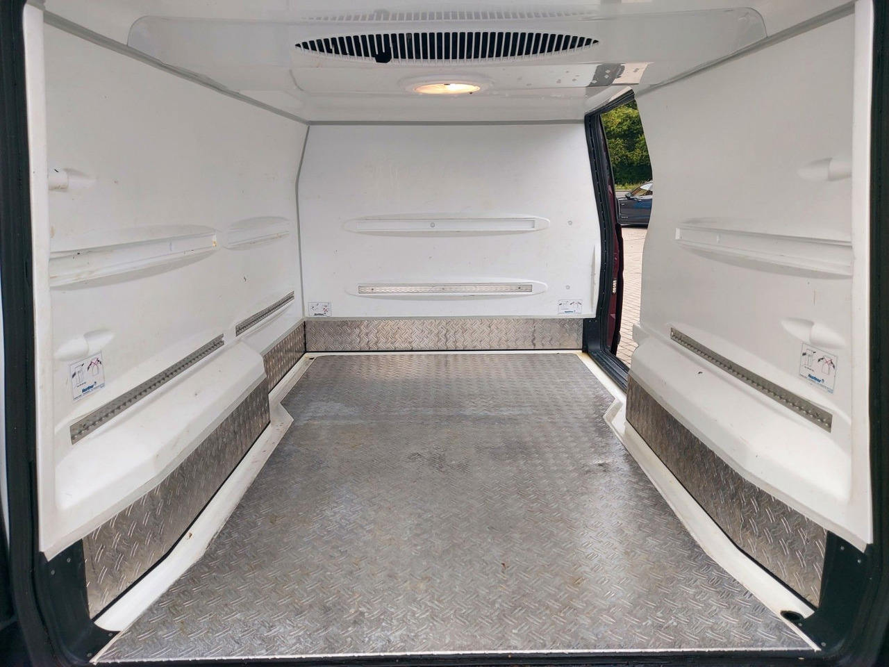 Mercedes-Benz Vito 116 CDI Lang Kühler Cooler KERSTNER 220V - Малотоннажный рефрижератор: фото 3 Mercedes-Benz Vito 116 CDI Lang Kühler Cooler KERSTNER 220V - Малотоннажный рефрижератор: фото 3