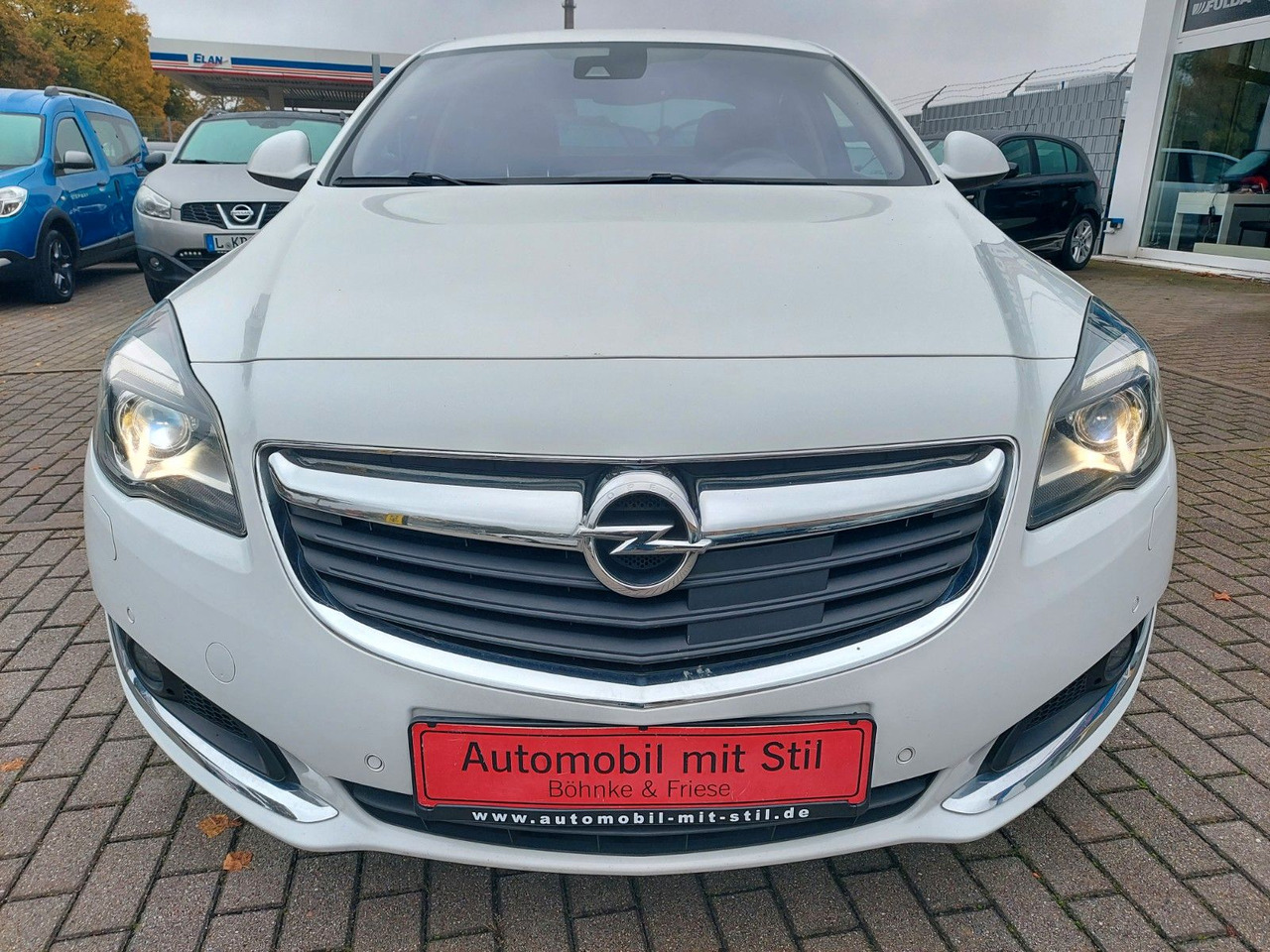 Opel Insignia A Lim. Automatik Leder Navi Xenon Led - Седан: фото 4 Opel Insignia A Lim. Automatik Leder Navi Xenon Led - Седан: фото 4
