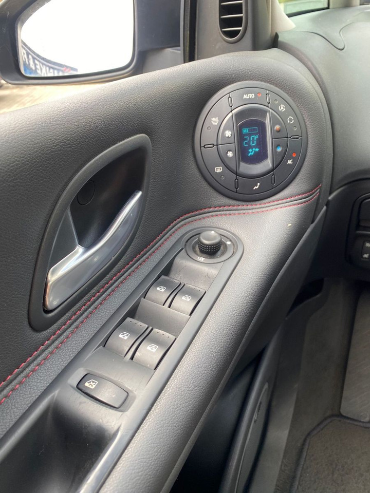 Пассажирский фургон Renault Espace IV Edition PGA 7 Sitze TÜV 05/26 ALCANTAR: фото 12
