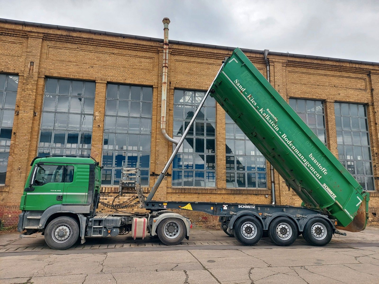 Schmitz Cargobull SGF S3 Mulde DA Kipper Stahl 26m³ Luft + Lift - Самосвальный полуприцеп: фото 5 Schmitz Cargobull SGF S3 Mulde DA Kipper Stahl 26m³ Luft + Lift - Самосвальный полуприцеп: фото 5