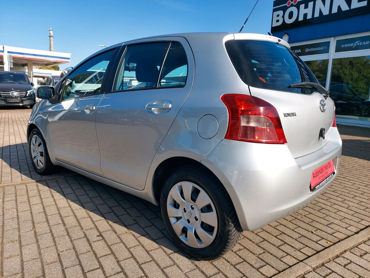 Toyota Yaris Sol Klima - Легковой автомобиль: фото 3 Toyota Yaris Sol Klima - Легковой автомобиль: фото 3