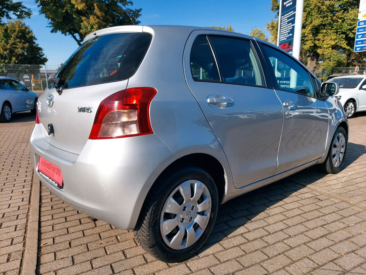 Toyota Yaris Sol Klima - Легковой автомобиль: фото 5 Toyota Yaris Sol Klima - Легковой автомобиль: фото 5