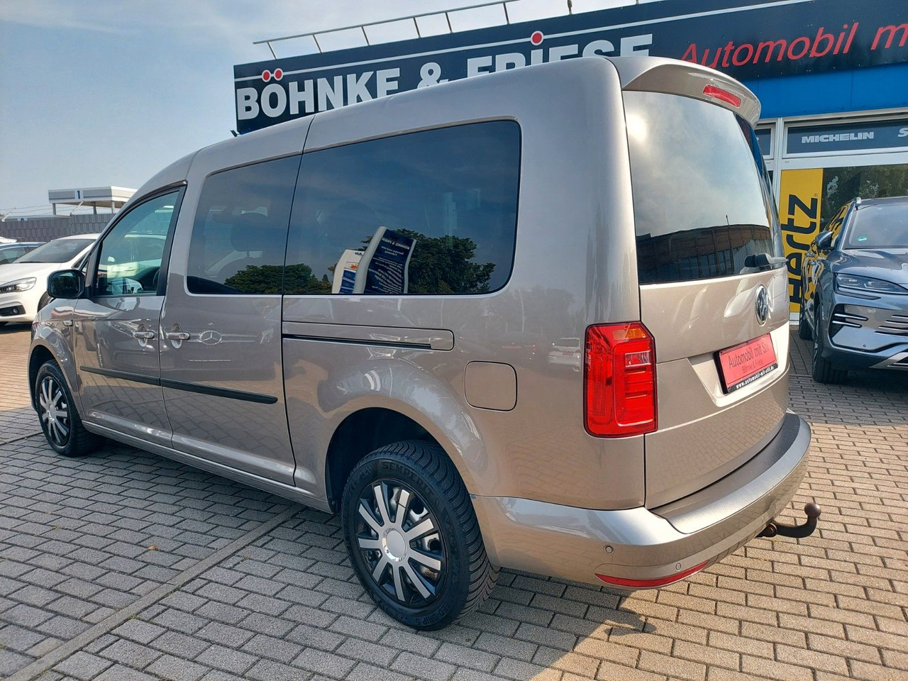 Volkswagen Caddy PKW Maxi 4Motion DSG 7 Sitze Klima Tempo - Пассажирский фургон: фото 4 Volkswagen Caddy PKW Maxi 4Motion DSG 7 Sitze Klima Tempo - Пассажирский фургон: фото 4
