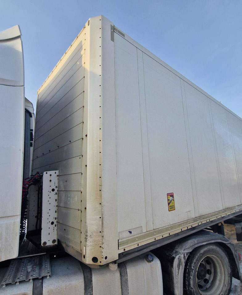 Schmitz - Полуприцеп-фургон: фото 3 Schmitz - Полуприцеп-фургон: фото 3