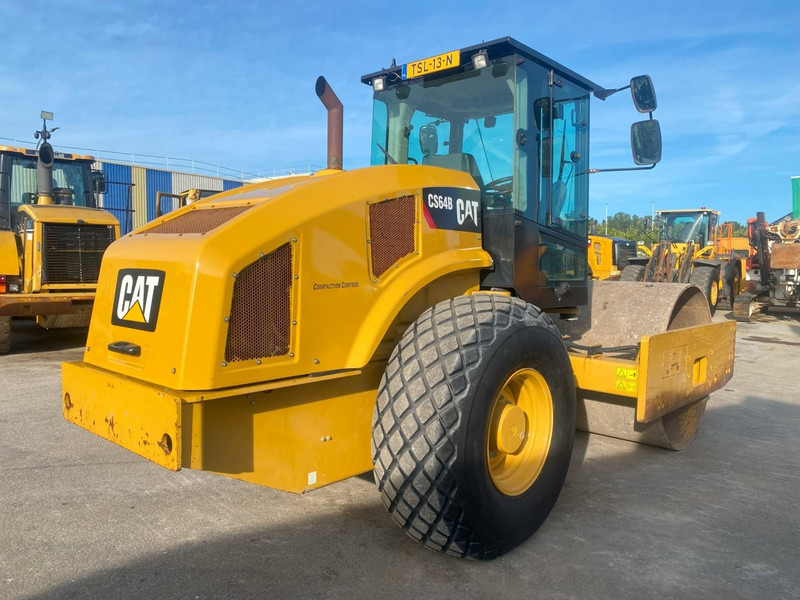 Caterpillar CS64B NVT - Каток: фото 4 Caterpillar CS64B NVT - Каток: фото 4