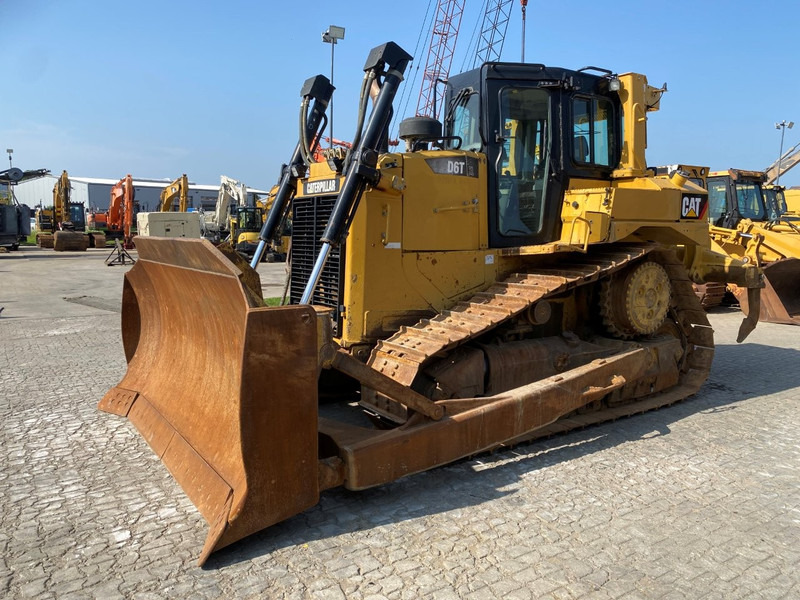 Caterpillar D6T NVT - Бульдозер: фото 1 Caterpillar D6T NVT - Бульдозер: фото 1