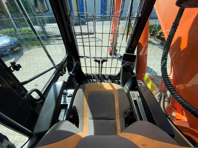 Doosan DX 255 LC NVT - Гусеничный экскаватор: фото 5 Doosan DX 255 LC NVT - Гусеничный экскаватор: фото 5