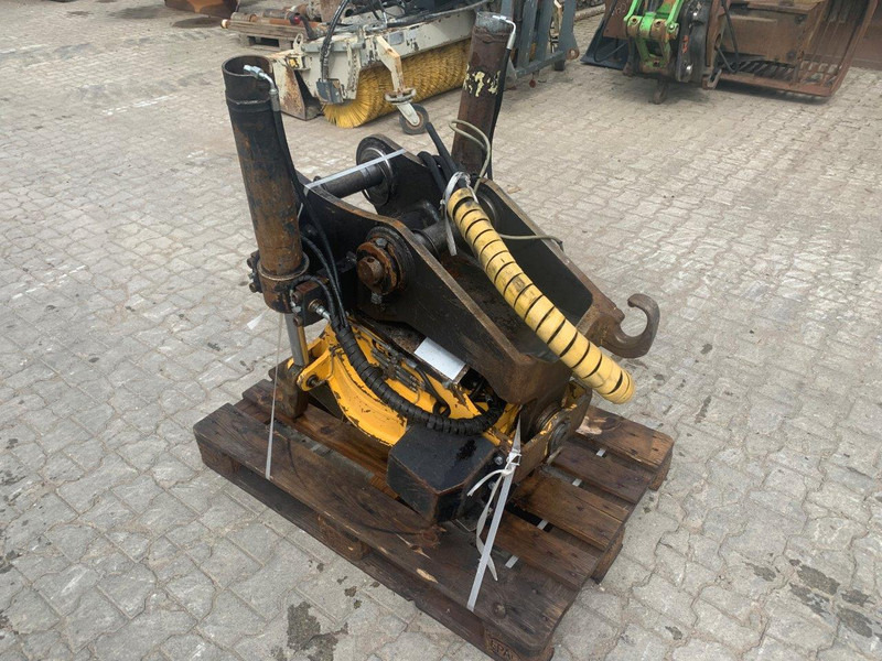 Engcon Engcon 20205 Rototilt NTP10 - Тилтротатор для Строительной техники: фото 2 Engcon Engcon 20205 Rototilt NTP10 - Тилтротатор для Строительной техники: фото 2