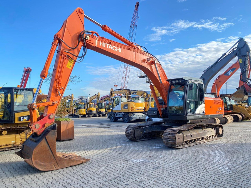 Hitachi ZX250 LCN-5 NVT - Гусеничный экскаватор: фото 2 Hitachi ZX250 LCN-5 NVT - Гусеничный экскаватор: фото 2