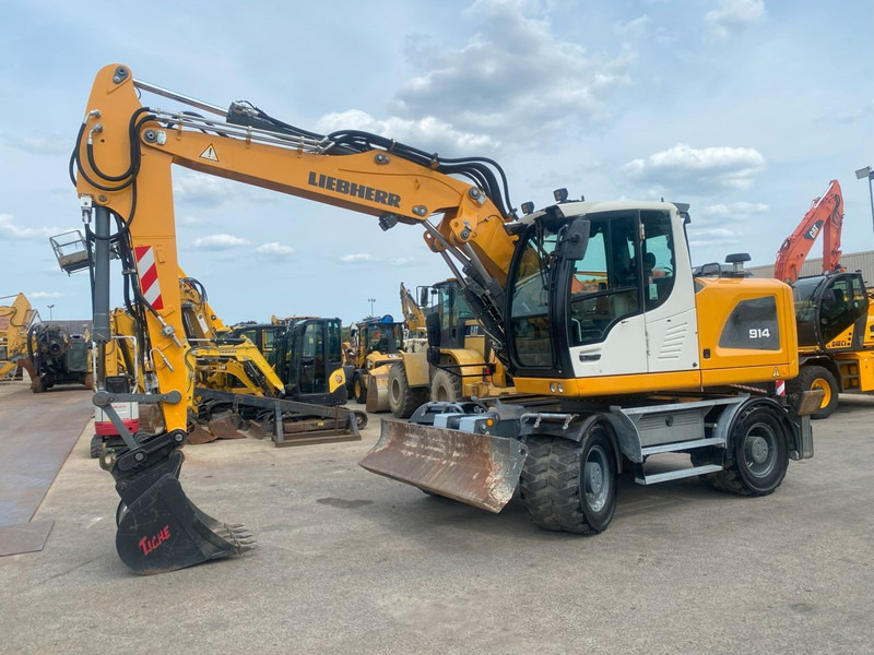 Liebherr A914 NVT - Колёсный экскаватор: фото 2 Liebherr A914 NVT - Колёсный экскаватор: фото 2