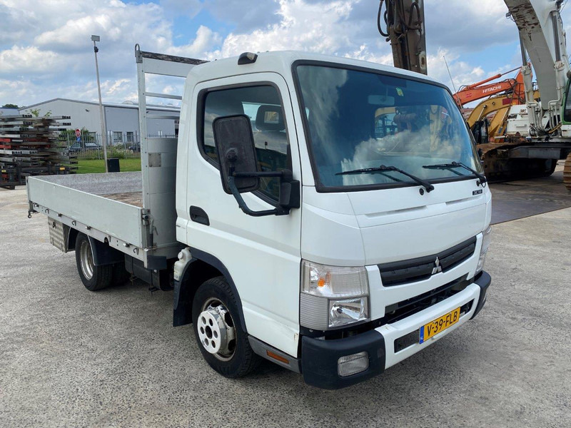 Mitsubishi Fuso Canter 3C18 NVT - Грузовик с закрытым кузовом: фото 2 Mitsubishi Fuso Canter 3C18 NVT - Грузовик с закрытым кузовом: фото 2
