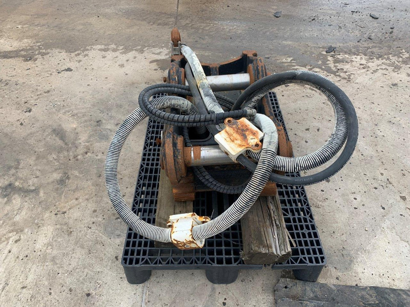 Oil Quick OQ 70 - Сцепное устройство: фото 2 Oil Quick OQ 70 - Сцепное устройство: фото 2