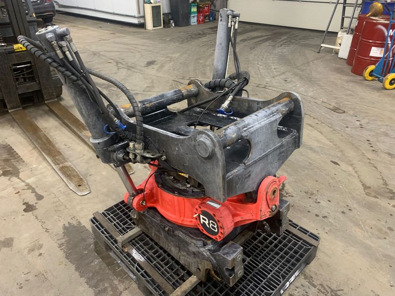 ROTOTILT R8 - Сцепное устройство: фото 3 ROTOTILT R8 - Сцепное устройство: фото 3