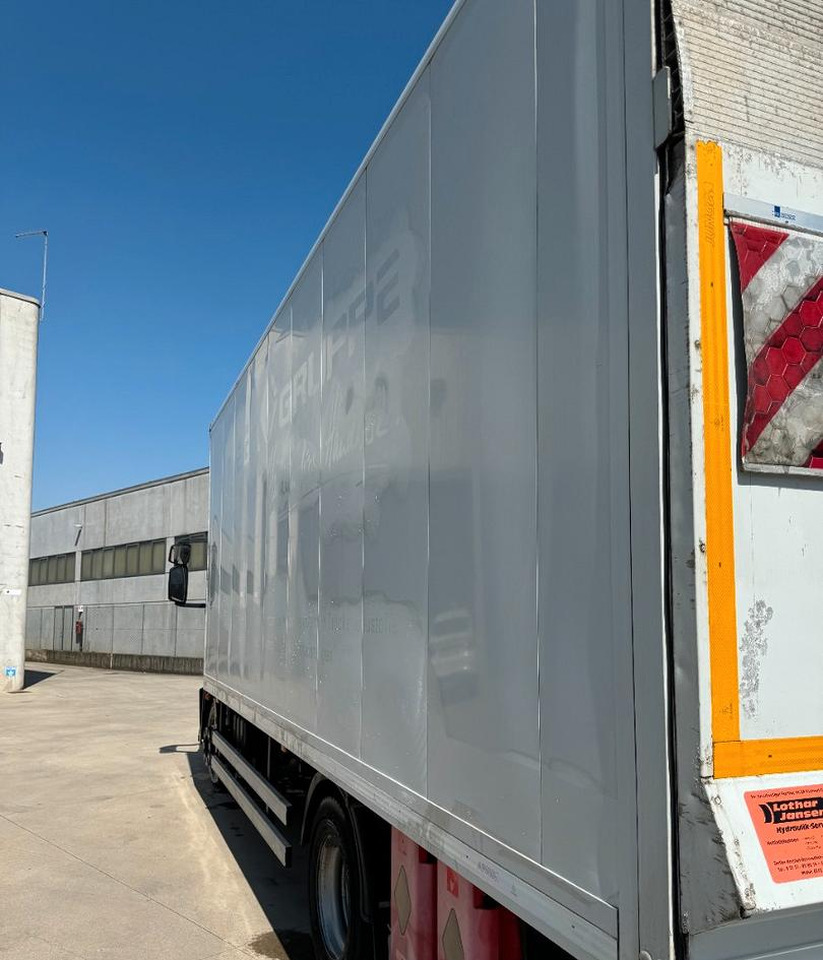 Iveco - Грузовик с закрытым кузовом: фото 5 Iveco - Грузовик с закрытым кузовом: фото 5