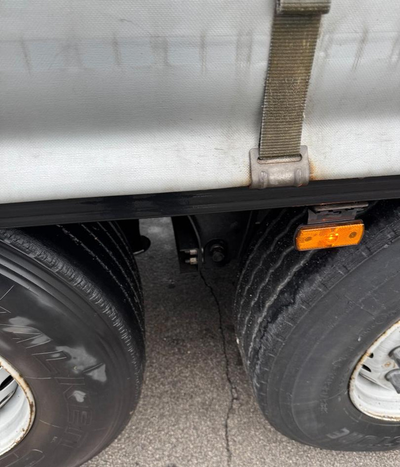 Тентованный полуприцеп Semirimorchio: фото 13 Тентованный полуприцеп Semirimorchio: фото 13