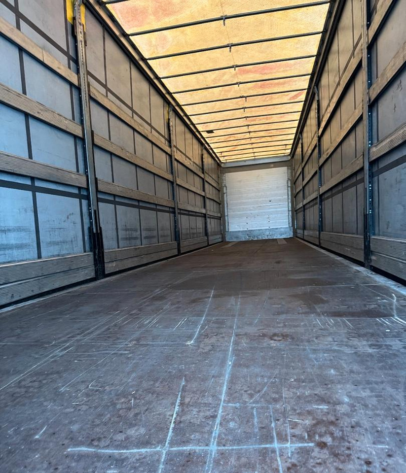 Тентованный полуприцеп Semirimorchio: фото 16 Тентованный полуприцеп Semirimorchio: фото 16