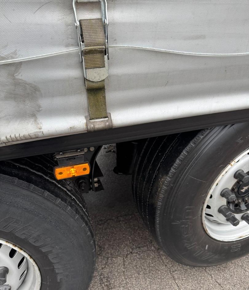 Тентованный полуприцеп Semirimorchio: фото 6 Тентованный полуприцеп Semirimorchio: фото 6