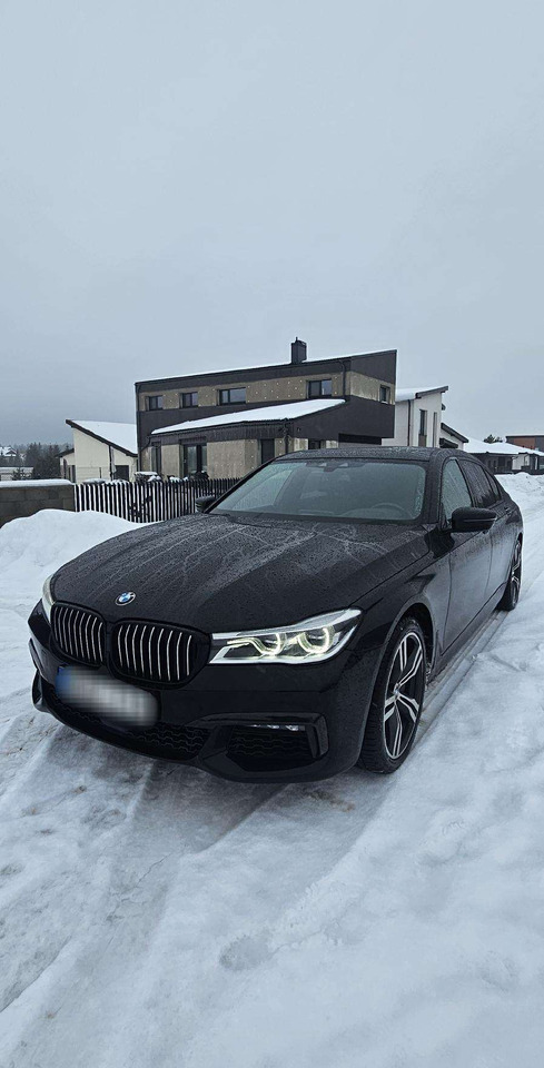 BMW 750 - Седан: фото 1 BMW 750 - Седан: фото 1